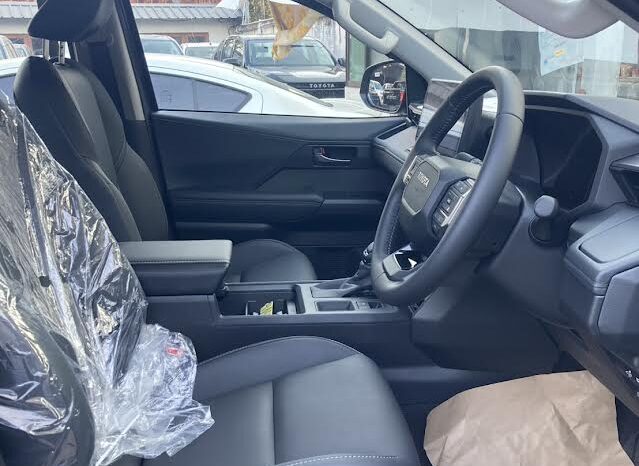 2026 TOYOTA HILUX TRAVO OVERLAND full