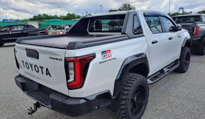 2027 TOYOTA HILUX TRAVO PLUS GR SPORT full