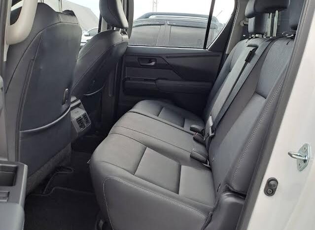 2027 TOYOTA HILUX TRAVO PLUS GR SPORT full
